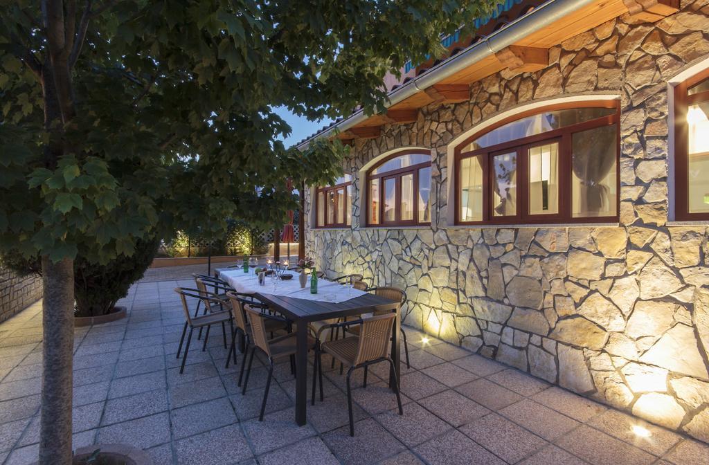 Villa Vinkuran Exterior foto