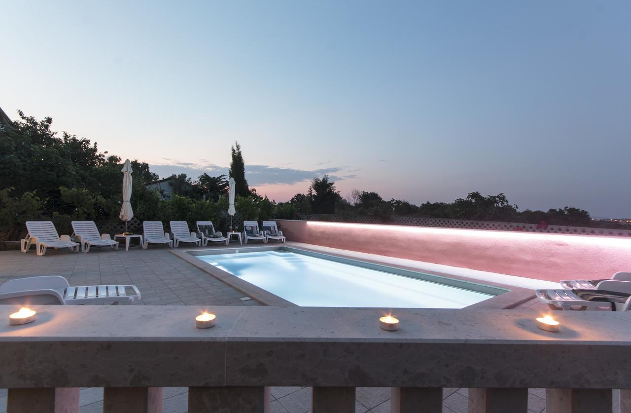 Villa Vinkuran Exterior foto